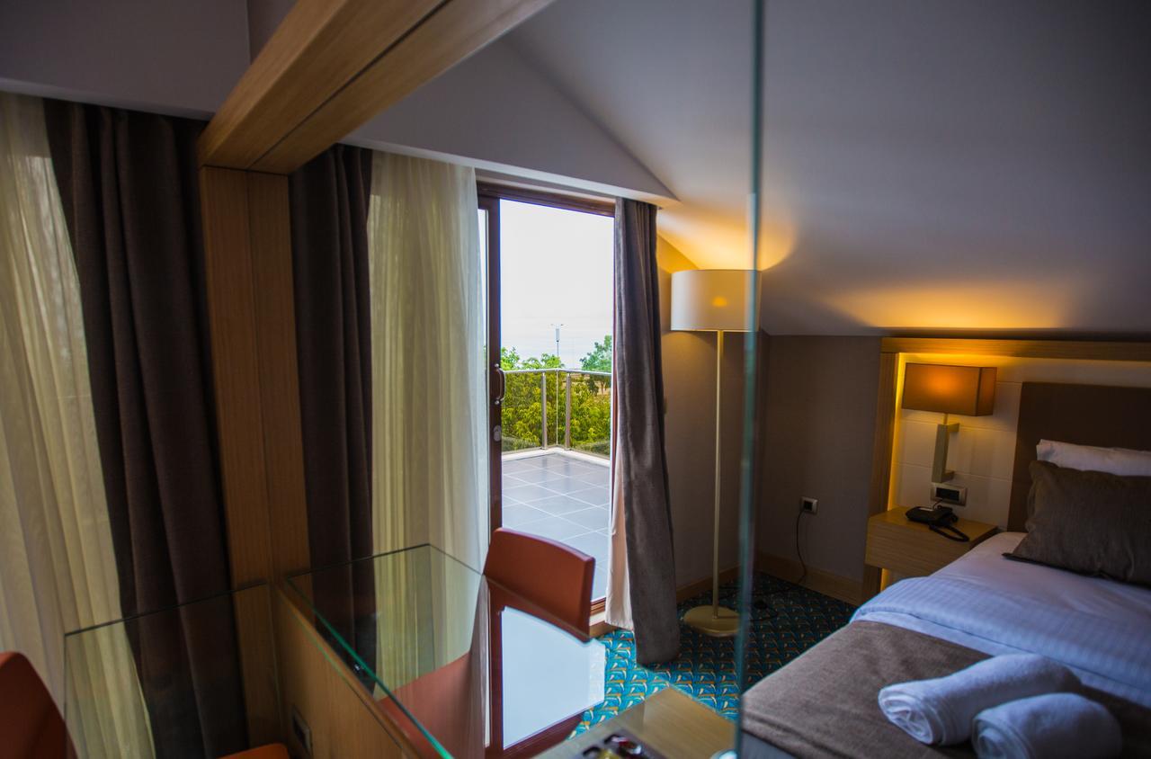 Blue Sea Hotel Trabzon Extérieur photo